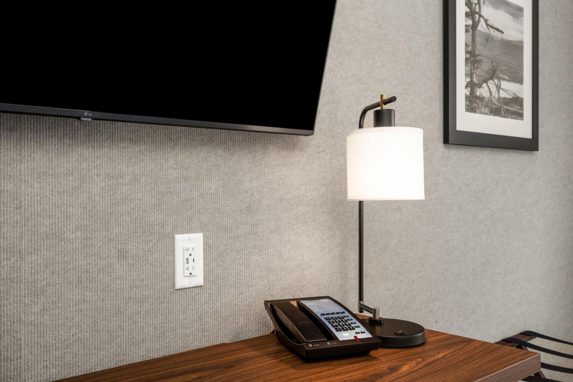 Four Points By Sheraton Kelowna Airport Εξωτερικό φωτογραφία