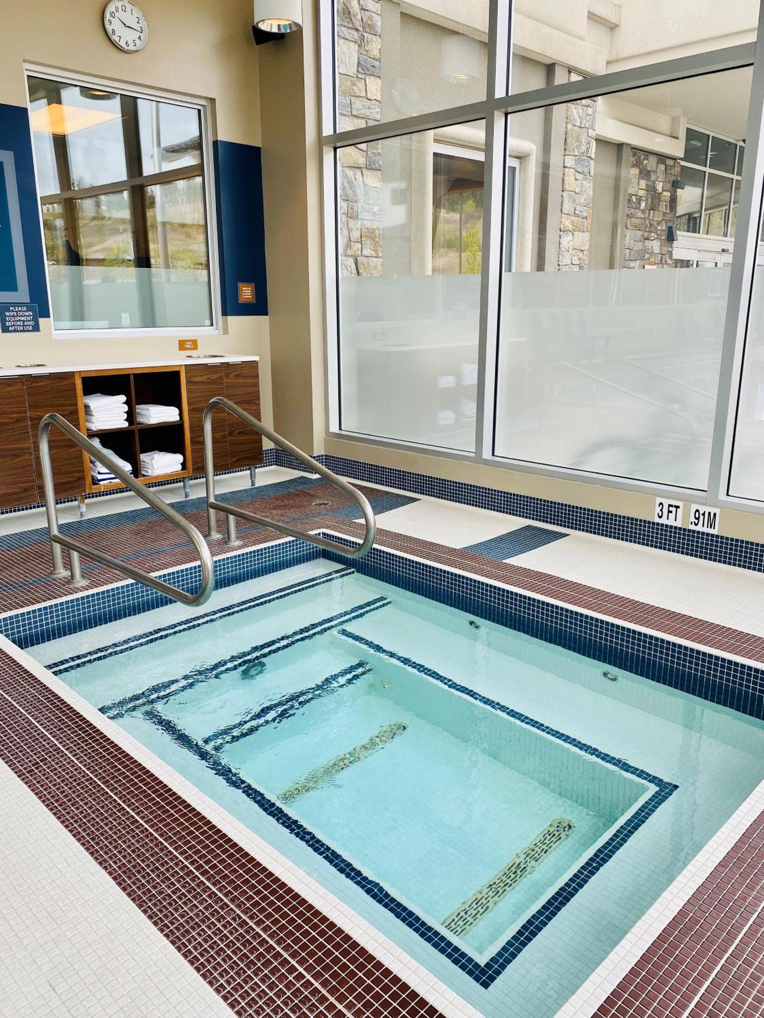 Four Points By Sheraton Kelowna Airport Εξωτερικό φωτογραφία